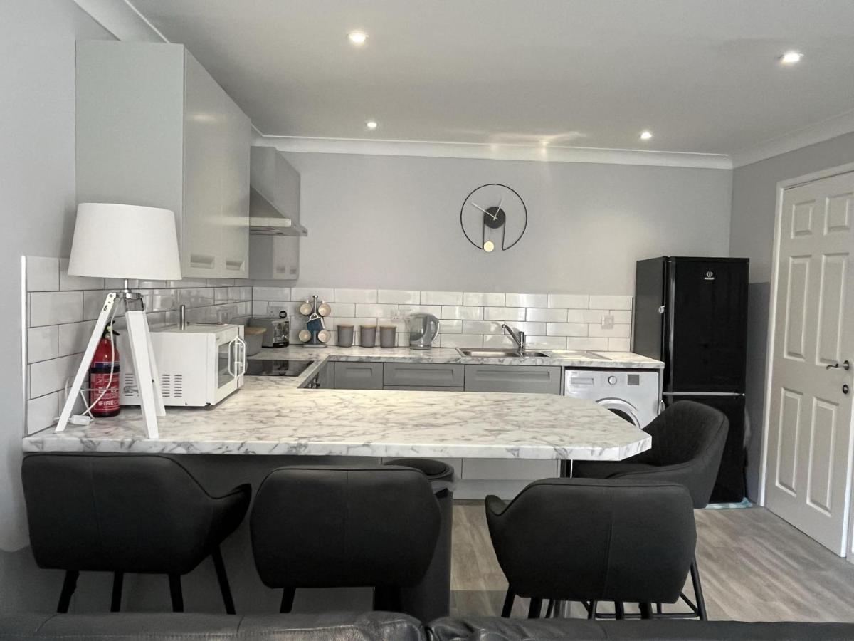 Captivating 2-Bed Villa In Millendreath Near Looe Exteriör bild
